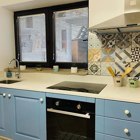 Family - Soca And Nadiza 아파트 코바리드